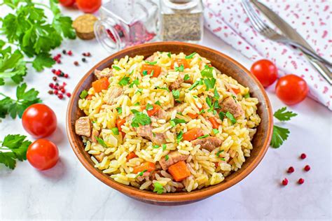 Рисовая каша с говяжьим языком
