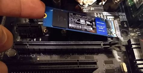 Установка SSD M.2 в слот Asrock