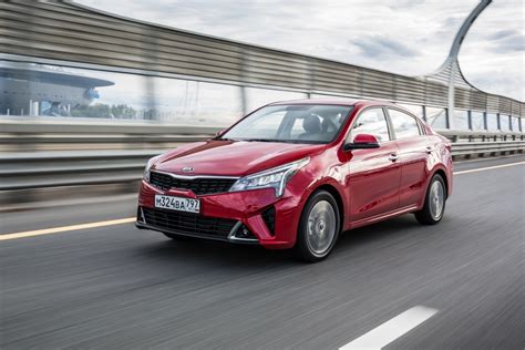 Автомобиль Киа Рио