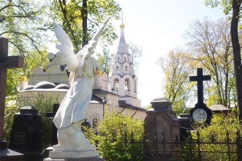 Загадочные кладбища и их мистическая атмосфера