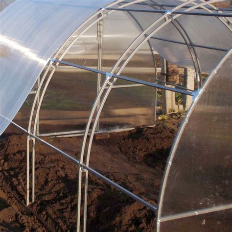 Мыть теплицу из поликарбоната парогенератором Karcher