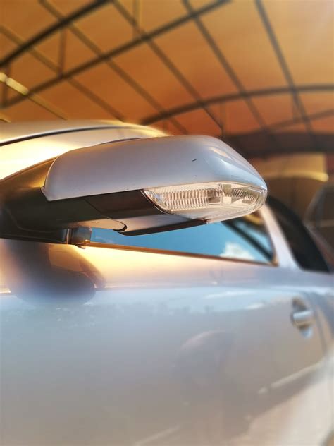 Основные функции кнопки на зеркале заднего вида Škoda Octavia A5