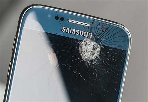 Последствия разбитого стекла на телефоне Samsung и необходимость его замены