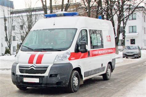 Преимущества скорой помощи на дороге