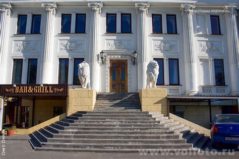 Раздел 3: Контроль входа в театр