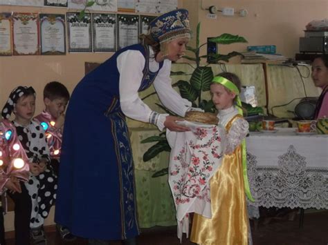 Связь с русским бытом и сельской жизнью